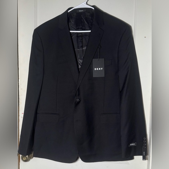 DKNY Men's Black 2 pc Suit Coat Pants Set, Blazer & Slacks, 46Reg 39W, NWT - Picture 2 of 9